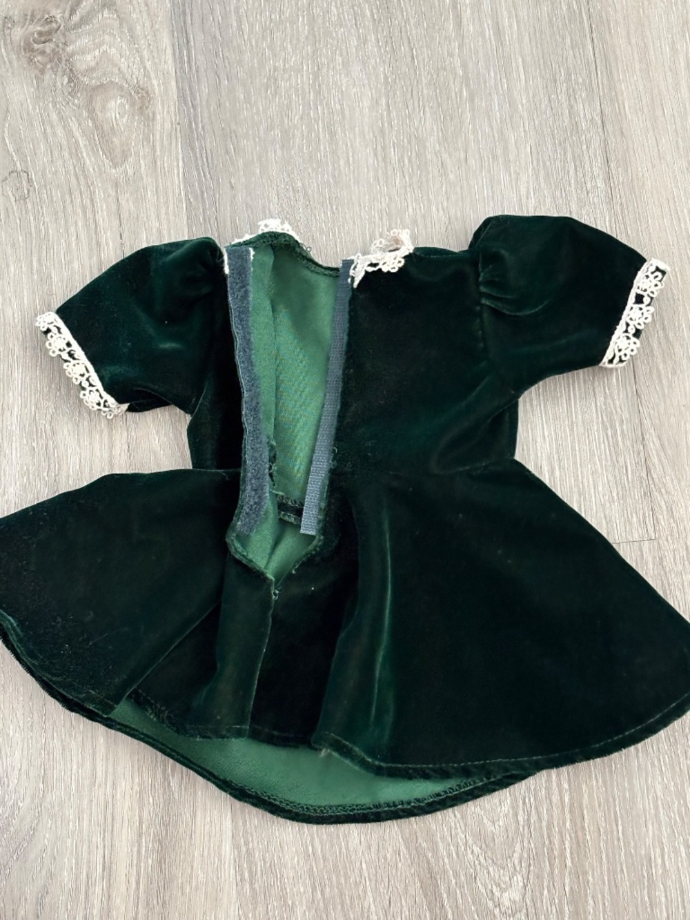 American Girl Pleasant Company Doll Molly Evergreen Velvet Christmas Dress VTG - Picture 6 of 9